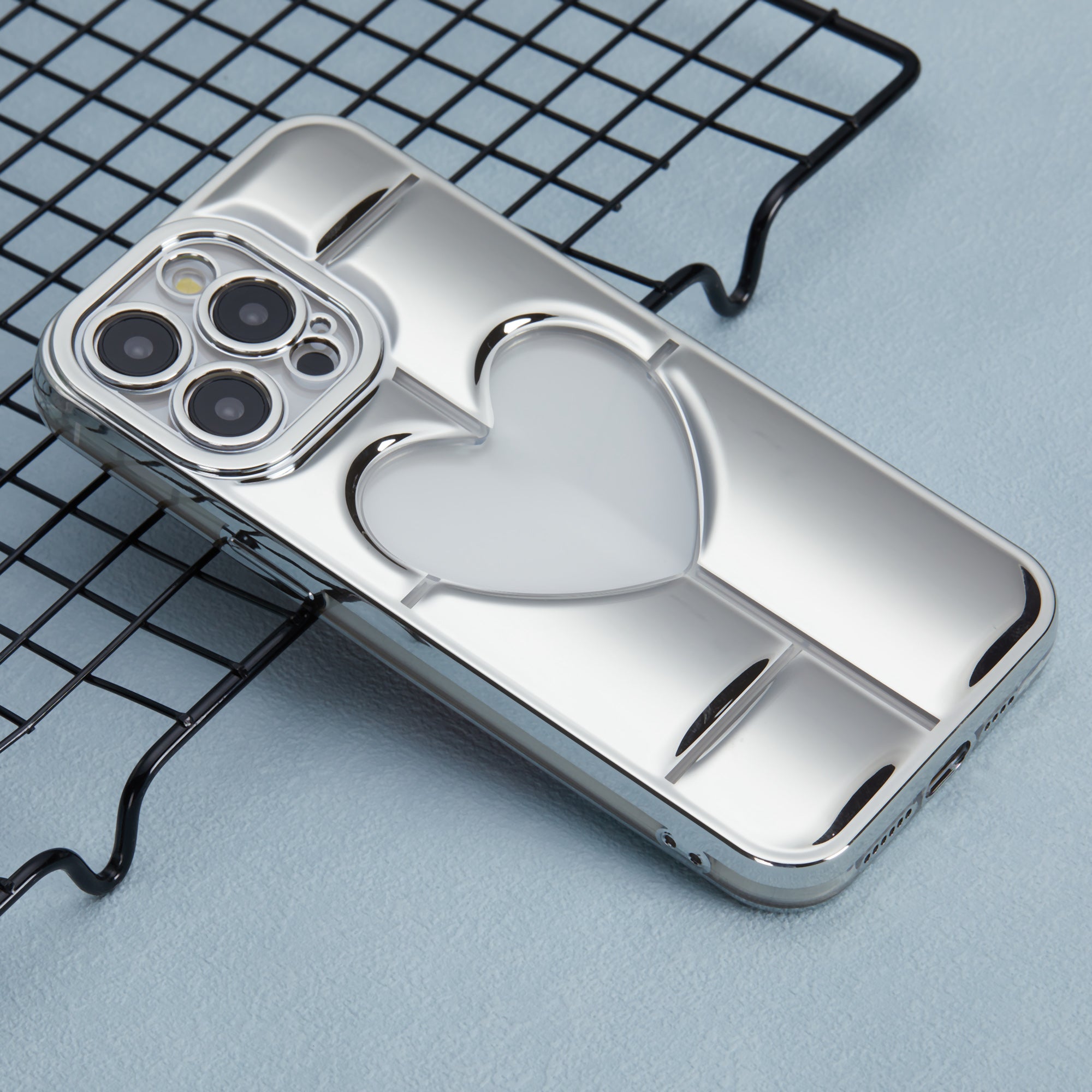 MNS Series for iPhone 13 Pro TPU Case 3D Heart Shape Electroplating Phone Cover - Silver MNS Series for iPhone 13 Pro TPU Case 3D Heart Shape Electroplating Phone Cover - Silver
